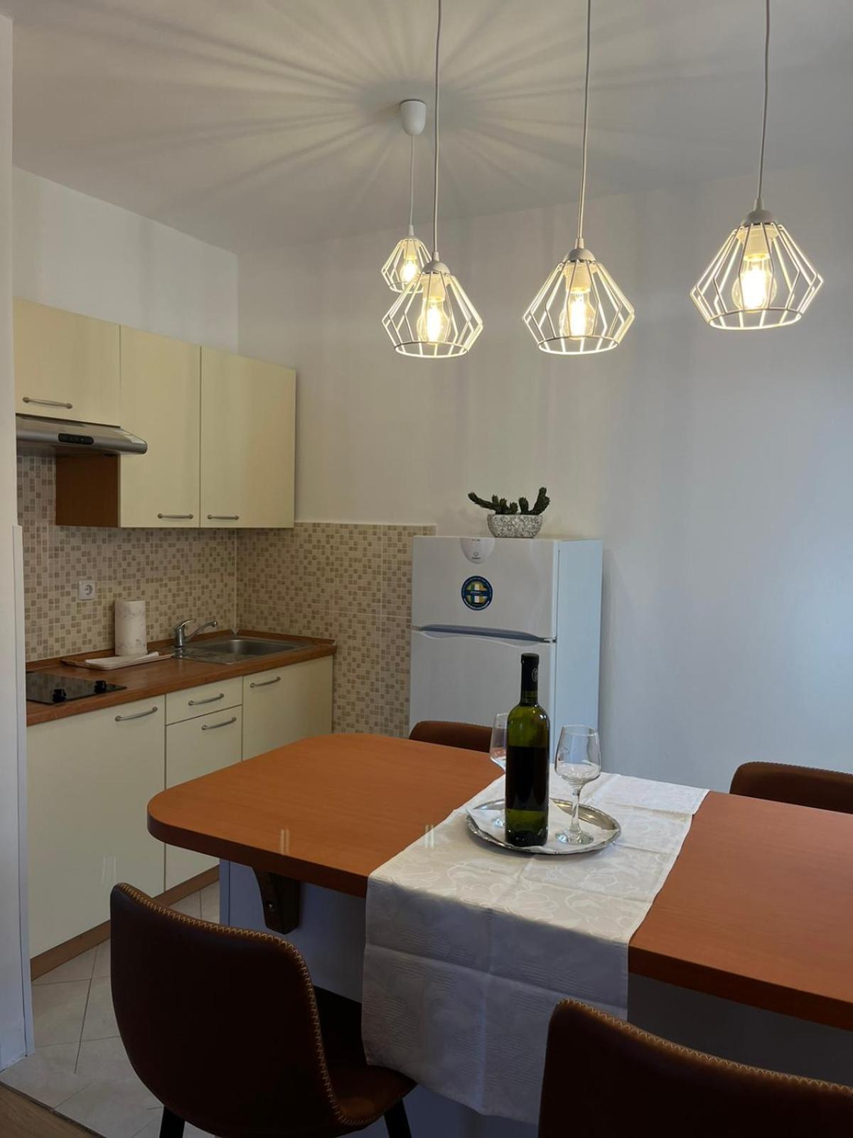 App&Rooms Anica Kampor Екстериор снимка
